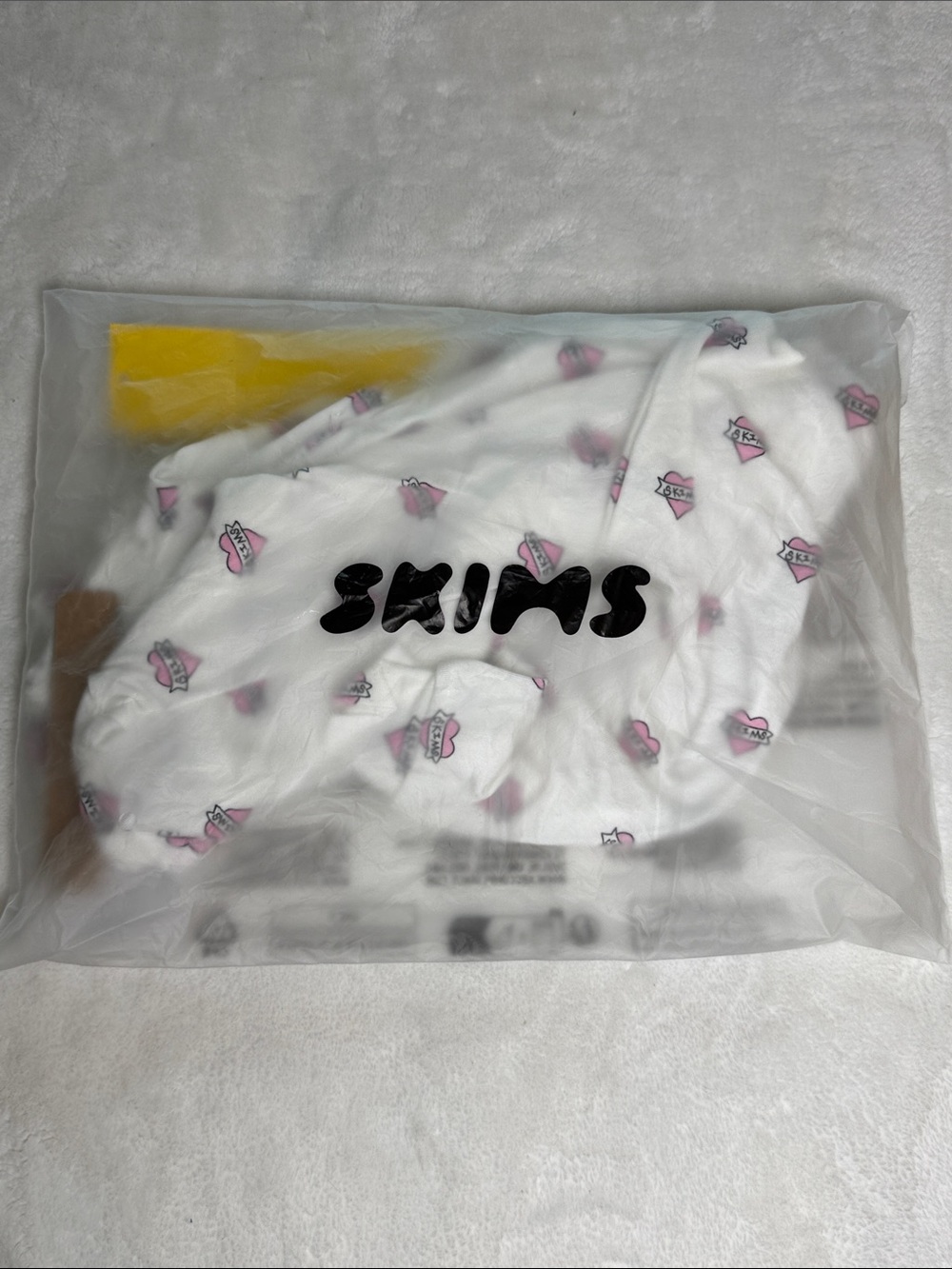 NWT SKIMS Kids Sleep Baby Onesie - Size 18M - Marble Heart Banner Pink
